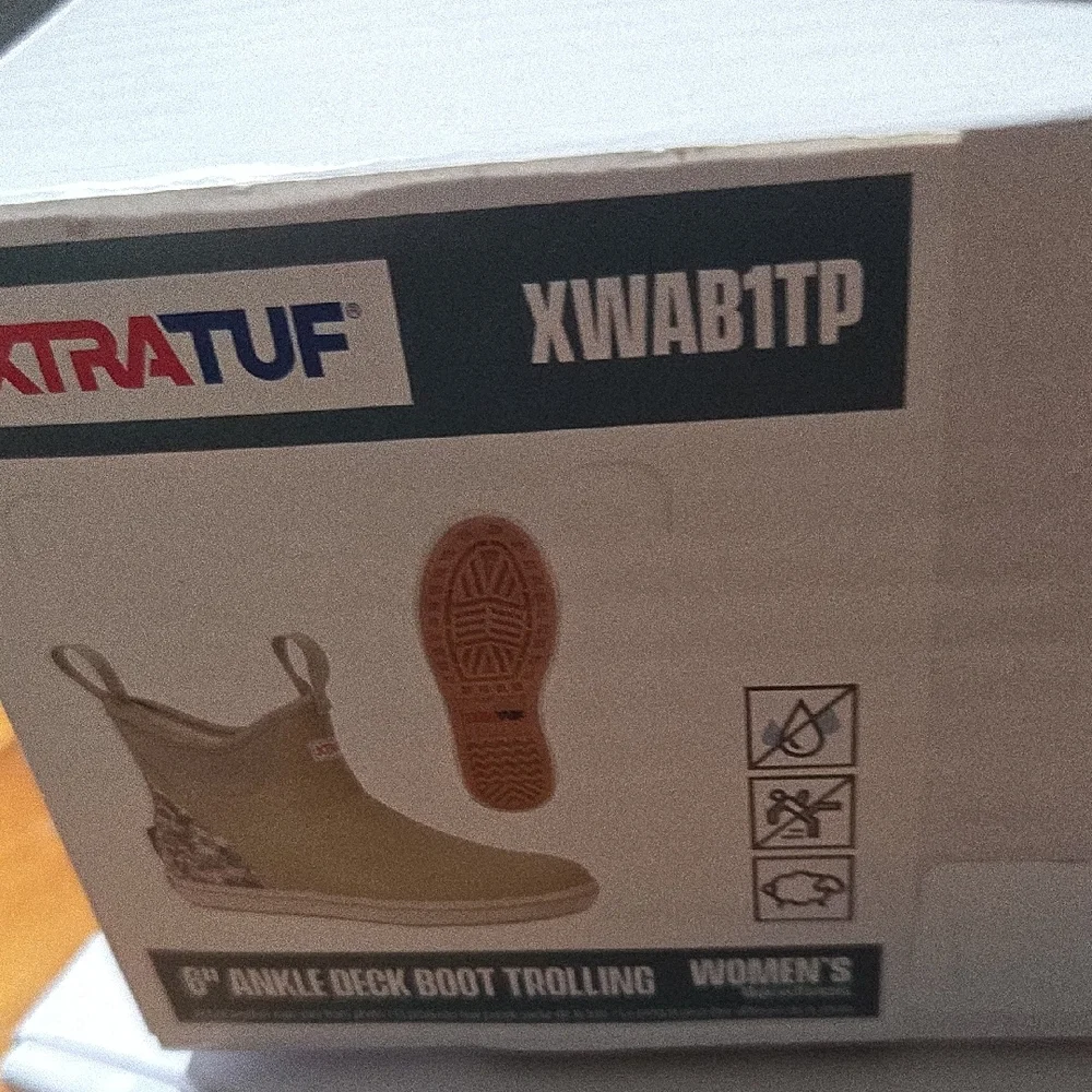 New XTRATUF Women's Ankle Boots Trolling  Sz 5m Bouy - Picture 6 of 8